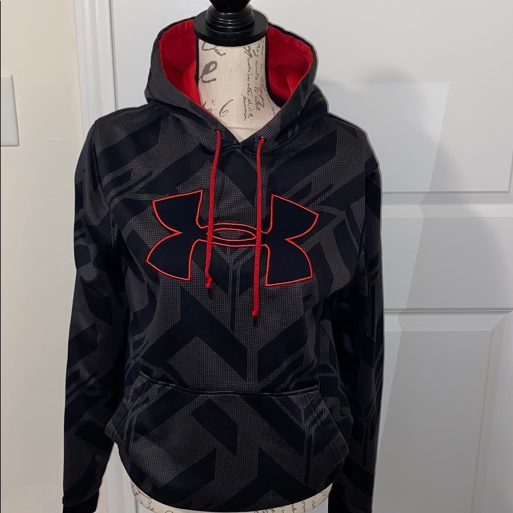 Under Armour Pull over hoodie